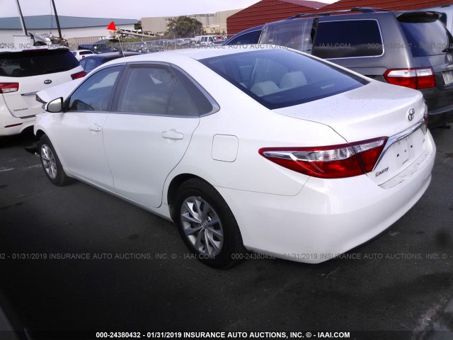 4T1BF1FK1FU966828 - 2015 TOYOTA CAMRY LE/XLE/SE/XSE 白色 照片 3