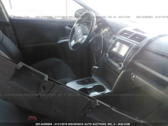 4T1BF1FK5EU816168 - 2014 TOYOTA CAMRY L/SE/LE/XLE 红色 照片 5