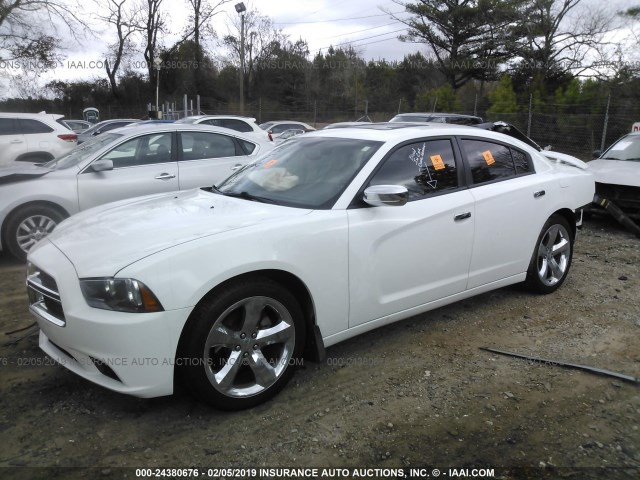 2C3CDXHG8DH633279 - 2013 DODGE CHARGER SXT WHITE photo 2