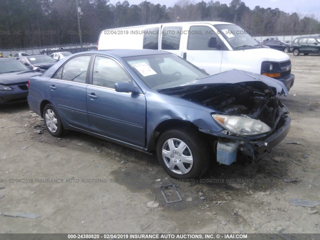 4T1BE32K92U575828 - 2002 TOYOTA CAMRY LE/XLE/SE BLUE photo 1