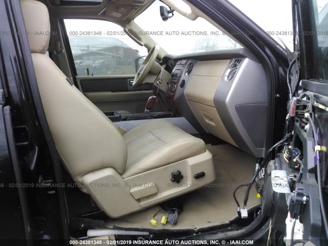 1FMFU17508LA22267 - 2008 FORD EXPEDITION EDDIE BAUER BLACK photo 5