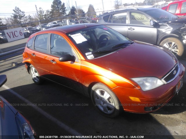 3FAHP37N55R114235 - 2005 FORD FOCUS ZX5 ORANGE photo 1