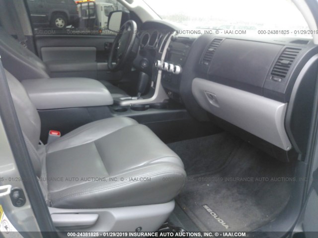 5TDBY5G13CS070798 - 2012 TOYOTA SEQUOIA SILVER photo 5