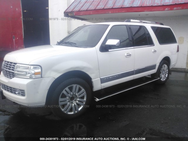 5LMJJ3H58CEL05815 - 2012 LINCOLN NAVIGATOR L WHITE photo 2