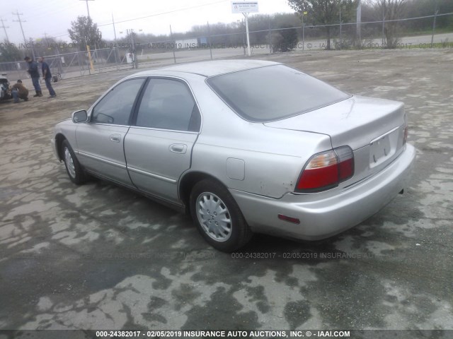 1HGCD5560TA177644 - 1996 HONDA ACCORD BEIGE photo 3