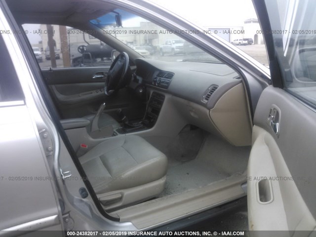 1HGCD5560TA177644 - 1996 HONDA ACCORD BEIGE photo 5