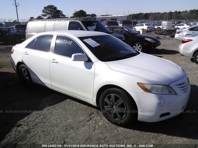 4T1BE46K09U841098 - 2009 TOYOTA CAMRY SE/LE/XLE WHITE photo 1