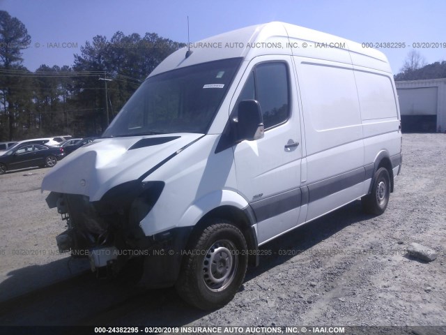 WD3PE7CC8D5808999 - 2013 MERCEDES-BENZ SPRINTER 2500 WHITE photo 2