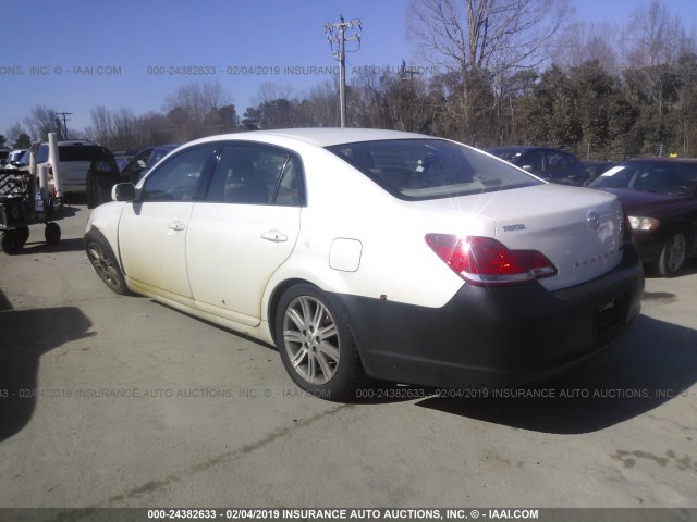 4T1BK36B96U083230 - 2006 TOYOTA AVALON XL/XLS/TOURING/LIMITED WHITE photo 3