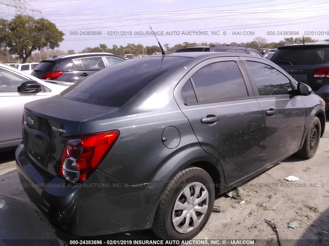 1G1JA5SH9D4149774 - 2013 CHEVROLET SONIC LS 灰色 照片 4