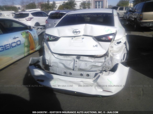 3MYDLBZV7GY111133 - 2016 TOYOTA SCION IA WHITE photo 6