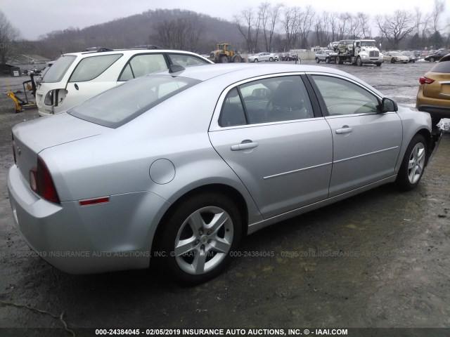 1G1ZB5E09CF204605 - 2012 CHEVROLET MALIBU LS 银色 照片 4