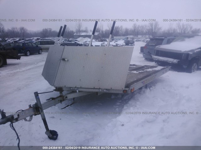 5P8MP151912005550 - 2001 TRAILER SLEDBED  SILVER photo 2