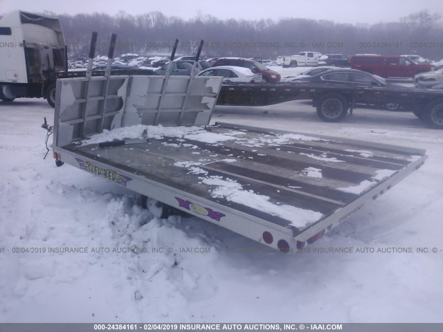 5P8MP151912005550 - 2001 TRAILER SLEDBED  SILVER photo 3