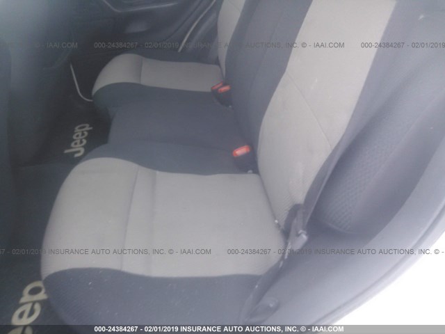 1J4GW48S64C311716 - 2004 JEEP GRAND CHEROKEE LAREDO/COLUMBIA/FREEDOM 白色 照片 8