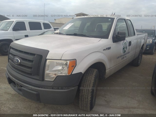 1FTEX1CM2BFB72150 - 2011 FORD F150 SUPER CAB WHITE photo 2