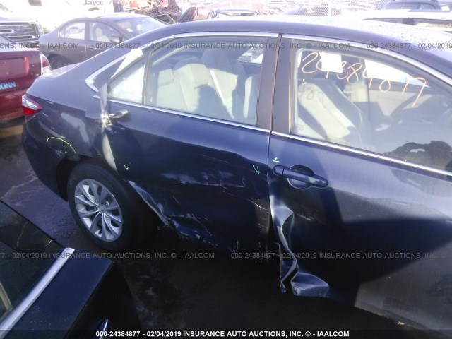 4T4BF1FK2FR449219 - 2015 TOYOTA CAMRY LE/XLE/SE/XSE ლურჯი ფოტო 6