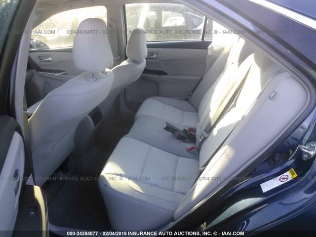 4T4BF1FK2FR449219 - 2015 TOYOTA CAMRY LE/XLE/SE/XSE ლურჯი ფოტო 8