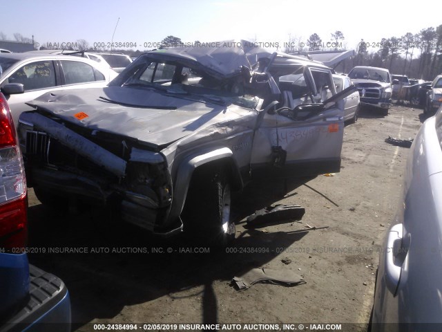 1J4FJ58S0NL250753 - 1992 JEEP CHEROKEE LAREDO GRAY photo 2