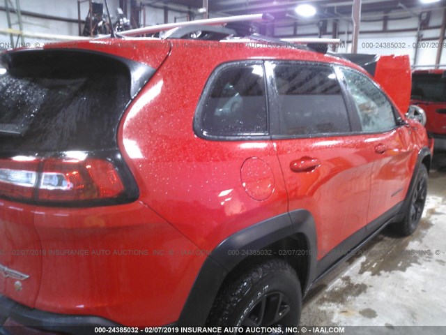 1C4PJMBB5HW599309 - 2017 JEEP CHEROKEE TRAILHAWK RED photo 4