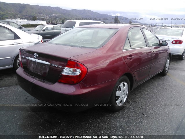 JTDBE32K330141062 - 2003 TOYOTA CAMRY LE/XLE RED photo 4