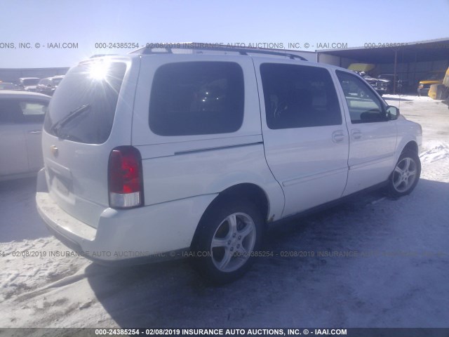 1GNDV23L65D283970 - 2005 CHEVROLET UPLANDER LS WHITE photo 4