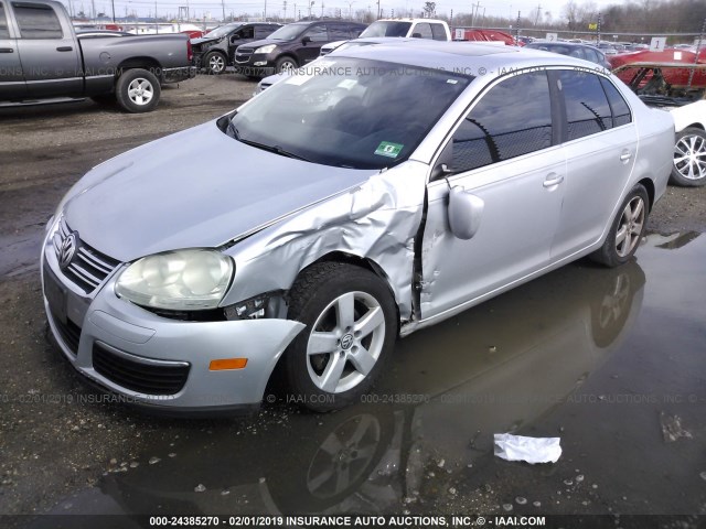 3VWRZ71KX8M093623 - 2008 VOLKSWAGEN JETTA SE/SEL SILVER photo 2