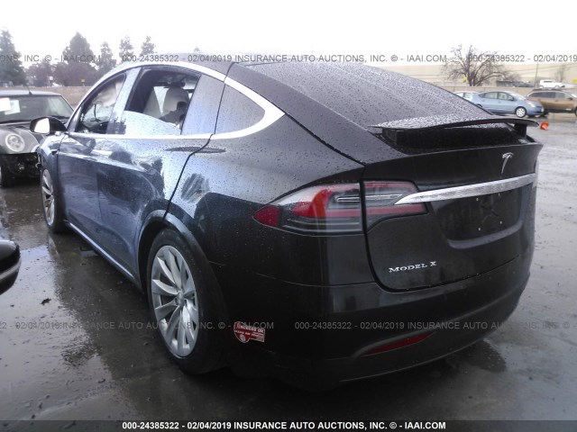 5YJXCBE2XHF078164 - 2017 TESLA MODEL X BLACK photo 3