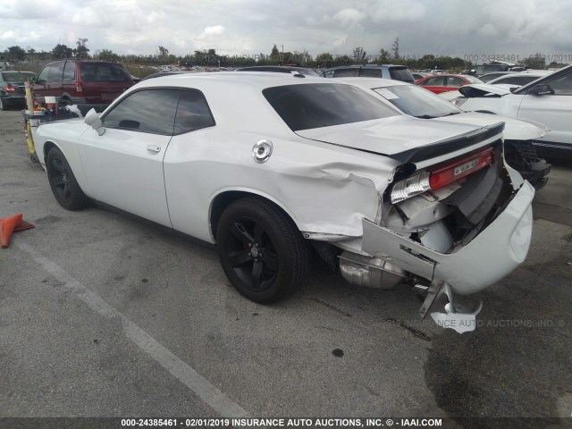 2C3CDYAG1DH511198 - 2013 DODGE CHALLENGER SXT WHITE photo 3