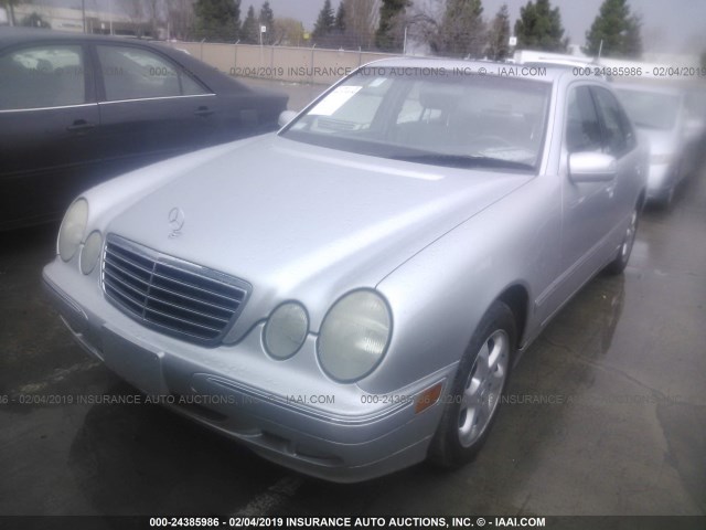 WDBJF65J02B419737 - 2002 MERCEDES-BENZ E 320 SILVER photo 2