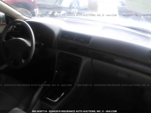 19UYA2246WL000542 - 1998 ACURA 3.0CL Սպիտակ լուսանկար 5