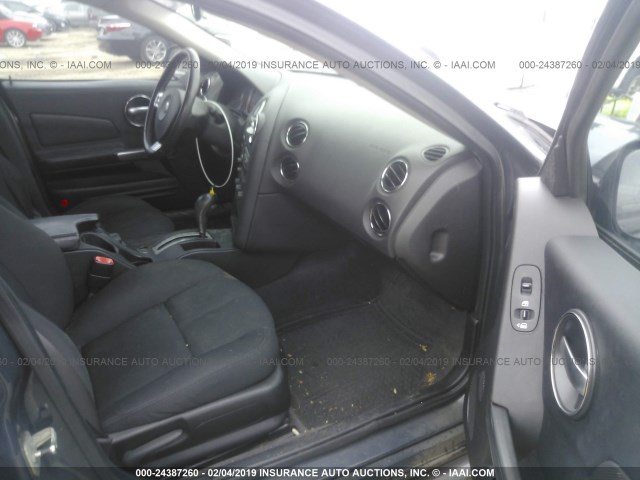 2G2WP552481169228 - 2008 PONTIAC GRAND PRIX GRAY photo 5