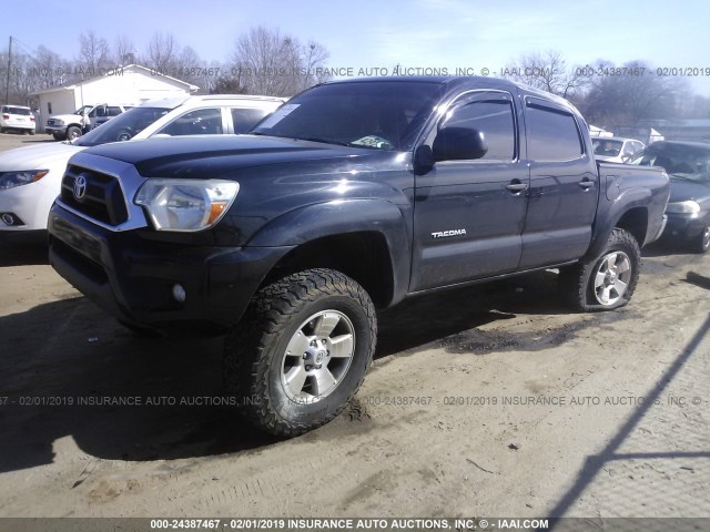 5TFLU4EN6DX061203 - 2013 TOYOTA TACOMA DOUBLE CAB 黑色 照片 2