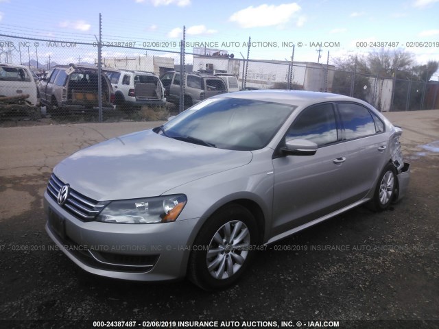 1VWAT7A35EC074899 - 2014 VOLKSWAGEN PASSAT S SILVER photo 2