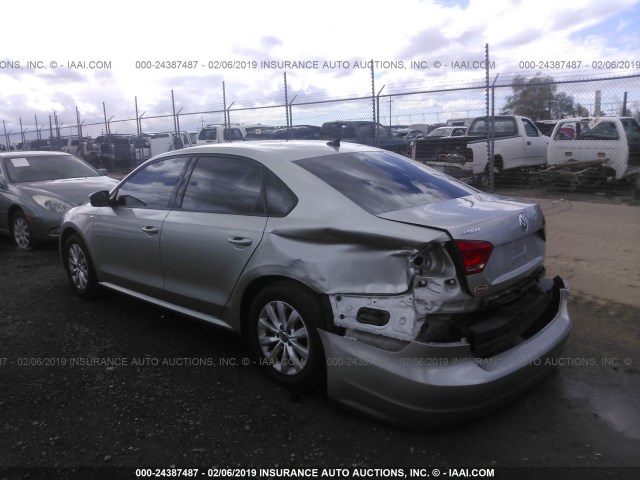 1VWAT7A35EC074899 - 2014 VOLKSWAGEN PASSAT S SILVER photo 3