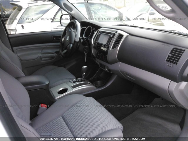 3TMJU4GN0FM177154 - 2015 TOYOTA TACOMA DOUBLE CAB PRERUNNER WHITE photo 5