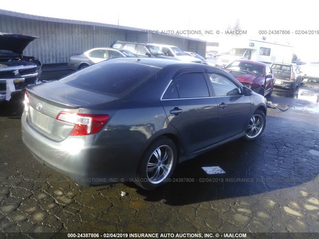 4T1BF1FK3EU328627 - 2014 TOYOTA CAMRY L/SE/LE/XLE 灰色 照片 4