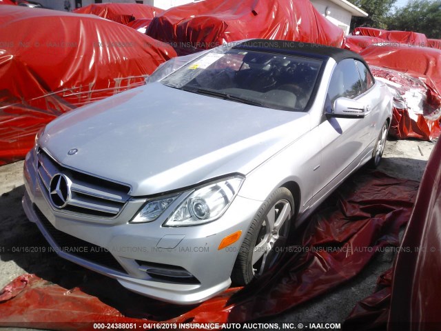 WDDKK7DFXCF155026 - 2012 MERCEDES-BENZ E 550 SILVER photo 2