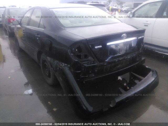 4T1BE30KX2U577087 - 2002 TOYOTA CAMRY LE/XLE/SE BLACK photo 3