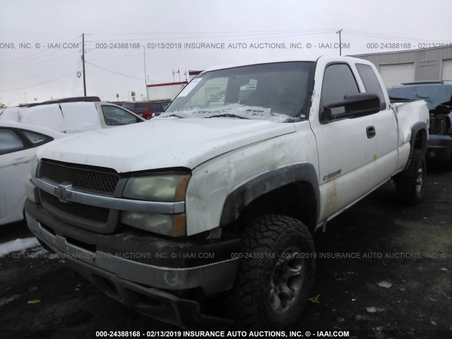 1GCHK29U43Z151311 - 2003 CHEVROLET SILVERADO K2500 HEAVY DUTY WHITE photo 2