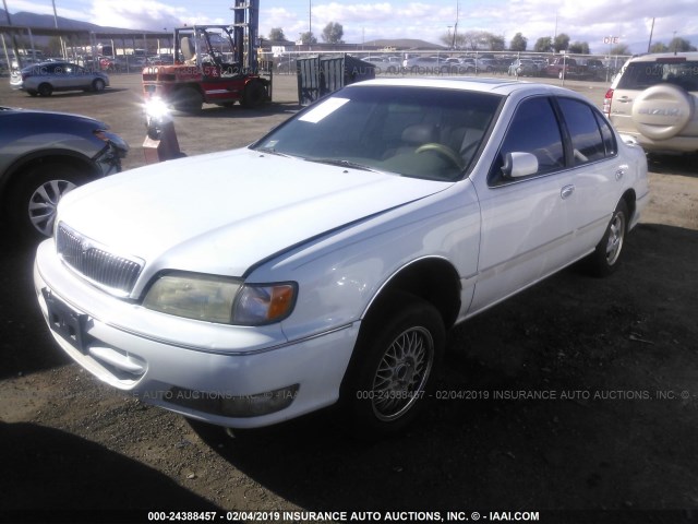 JNKCA21D2VT515982 - 1997 INFINITI I30 WHITE photo 2