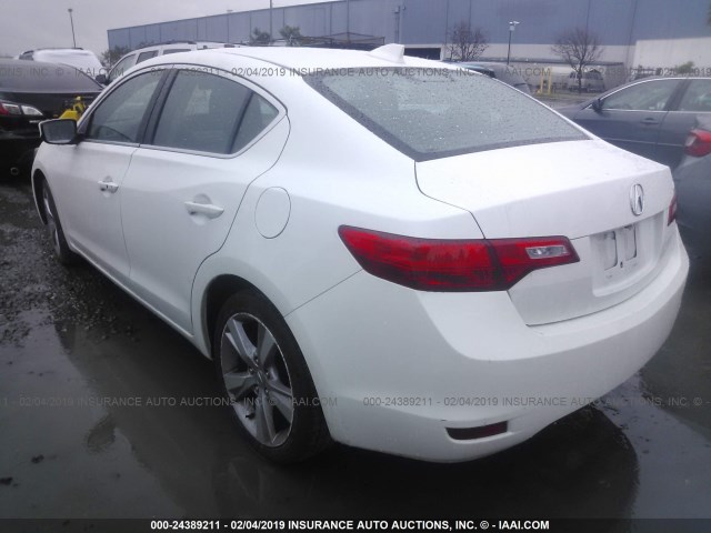 19VDE1F34EE002173 - 2014 ACURA ILX 20 WHITE photo 3