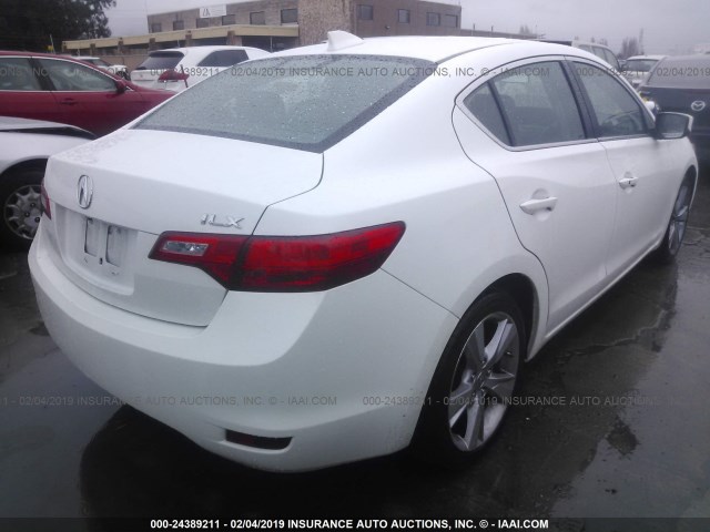 19VDE1F34EE002173 - 2014 ACURA ILX 20 WHITE photo 4