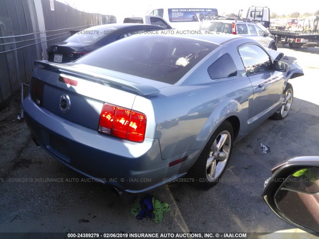 1ZVHT82H065231372 - 2006 FORD MUSTANG GT BLUE photo 4