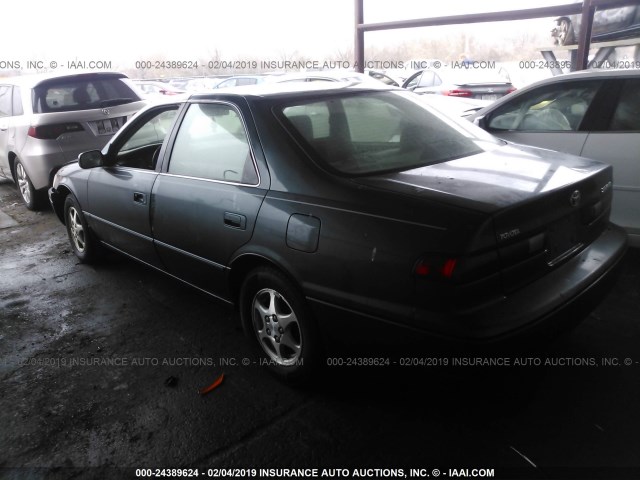 JT2BG22K3V0011363 - 1997 TOYOTA CAMRY LE/XLE Жасыл фото 3