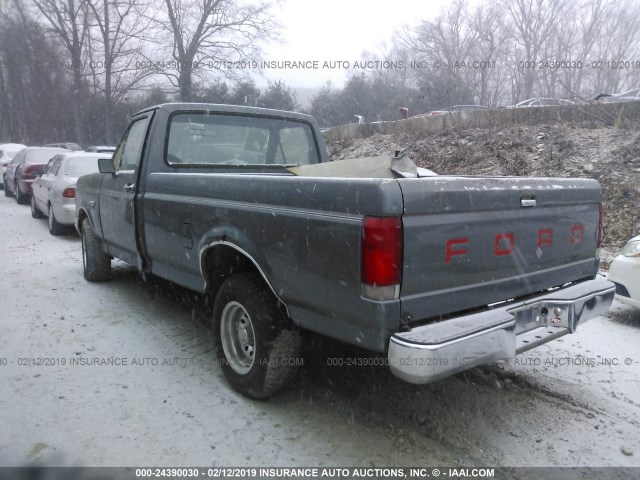 2FTDF15YXJCA38723 - 1988 FORD F150 GRAY photo 3