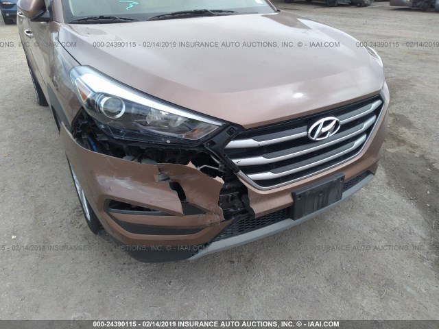 KM8J33A29HU400930 - 2017 HYUNDAI TUCSON LIMITED/SPORT AND ECO/SE BROWN photo 6