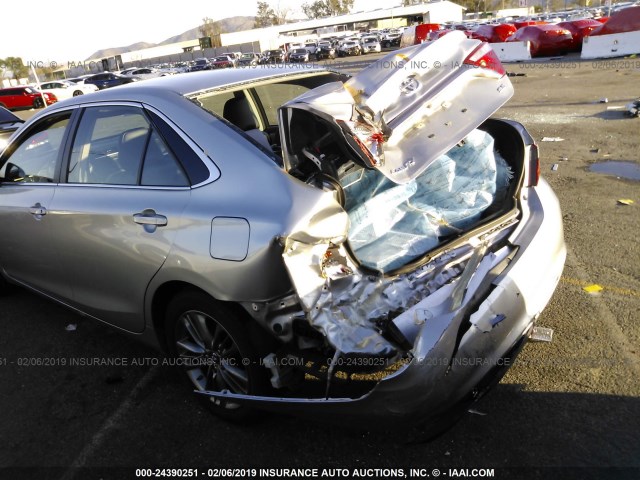 4T1BF1FK2GU261960 - 2016 TOYOTA CAMRY LE/XLE/SE/XSE ვერცხლისფერი ფოტო 6