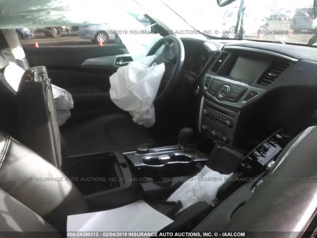 5N1DR2MM0HC628307 - 2017 NISSAN PATHFINDER S/SV/SL/PLATINUM GRAY photo 5