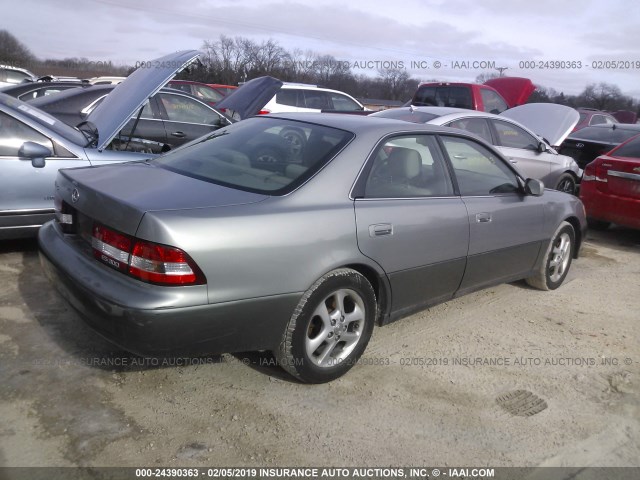 JT8BF28G315110922 - 2001 LEXUS ES 300 SILVER photo 4